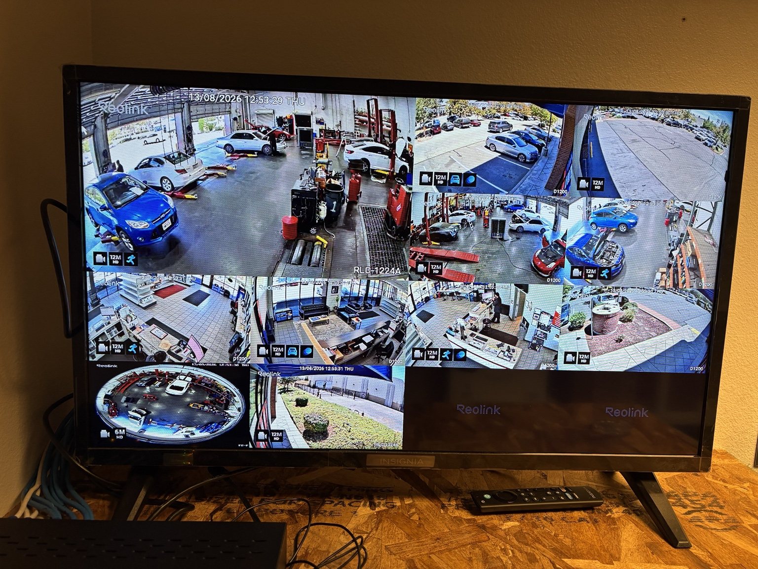 Live multi-camera 12 megapixel commercial surveillance system